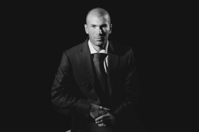九游官方平台-凯恩赛事新规引争议，巴黎圣日耳曼怒斥针对性打压